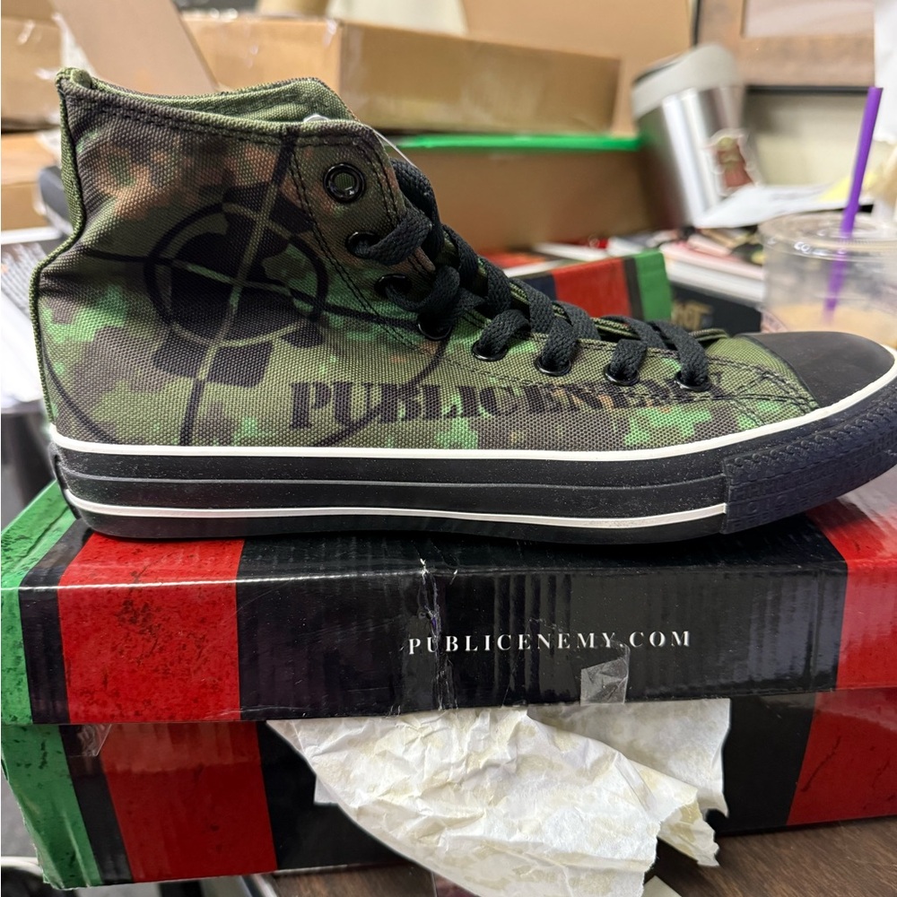 brand new with tags Public Enemy TRPL sneakers Men’s size 7 /women 8.5 - Picture 5 of 8